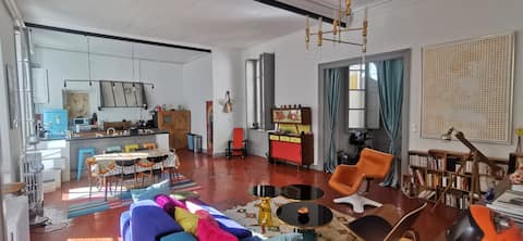 Annonce Airbnb populaire: Chez Guadalupe - badge, arenas /romantic museum à Nîmes