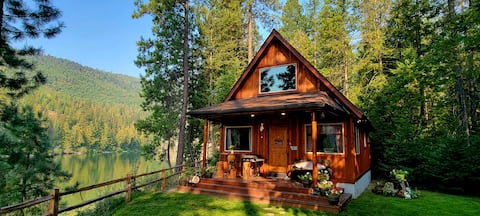 Whispering Pines on the Kootenai, riverfront cabin