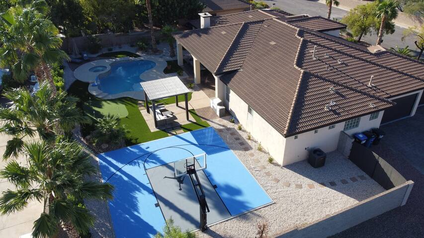 Paradise Backyard, Pool, Basketball Court, Games+! gallery image 5