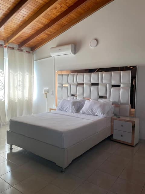 apartment located 2 min from downtown walking