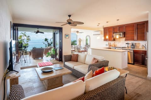 Top performing Airbnb: ~ Beachfront Getaway ~ in Jalisco