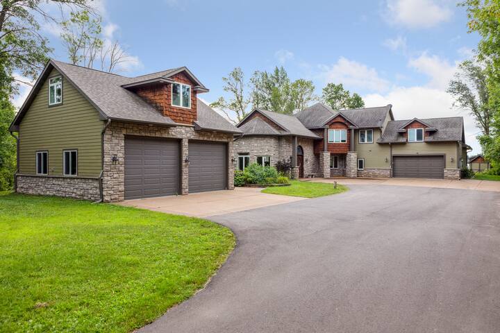 Exceptional Getaway for Family & Friends gallery image 4