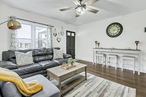 Cozy 2 bedroom home near downtown Gaffney.