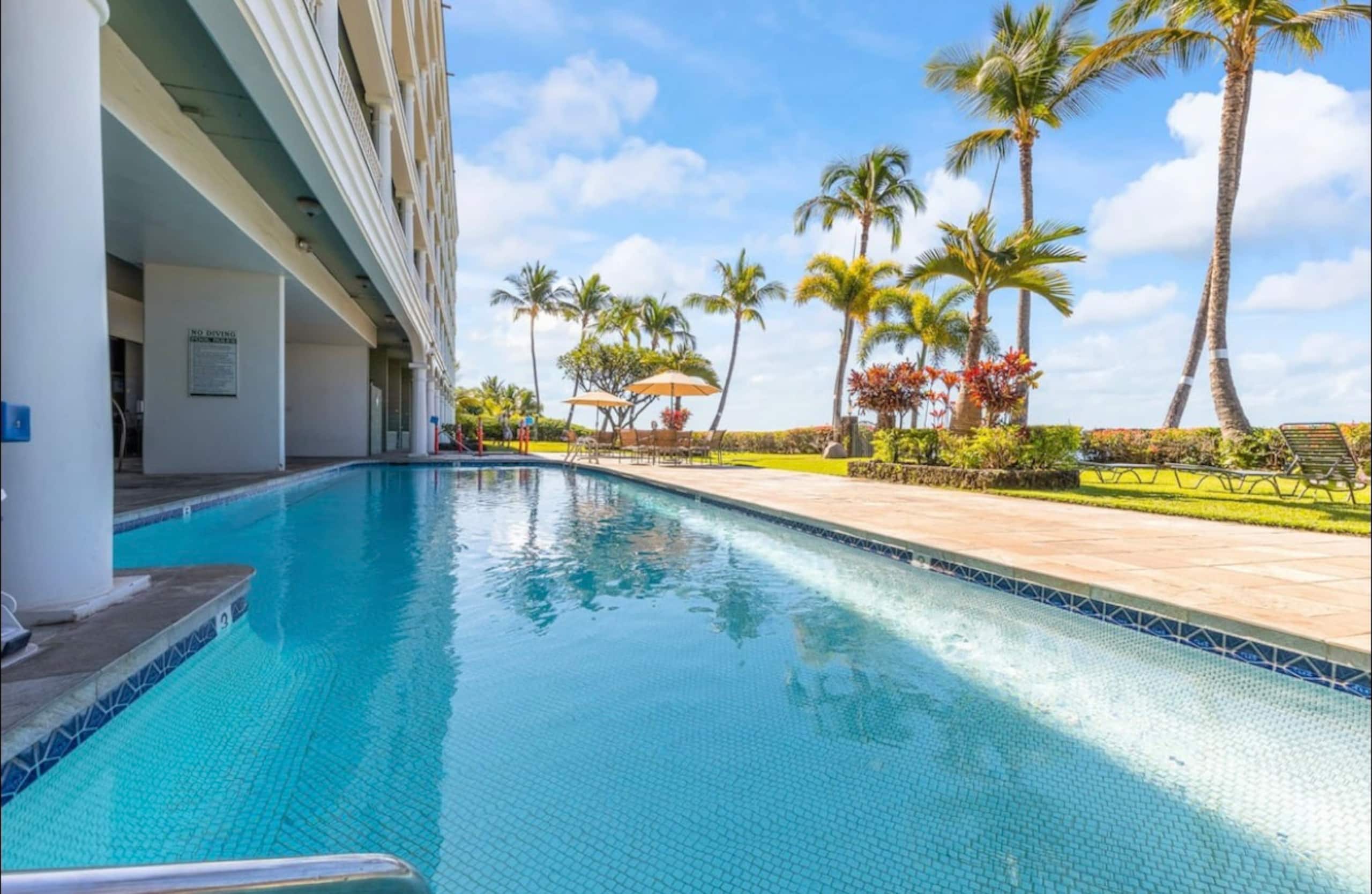 Condo in Lahaina · ★4.98 · Studio · 1 bed · 1 private bath - Image 2