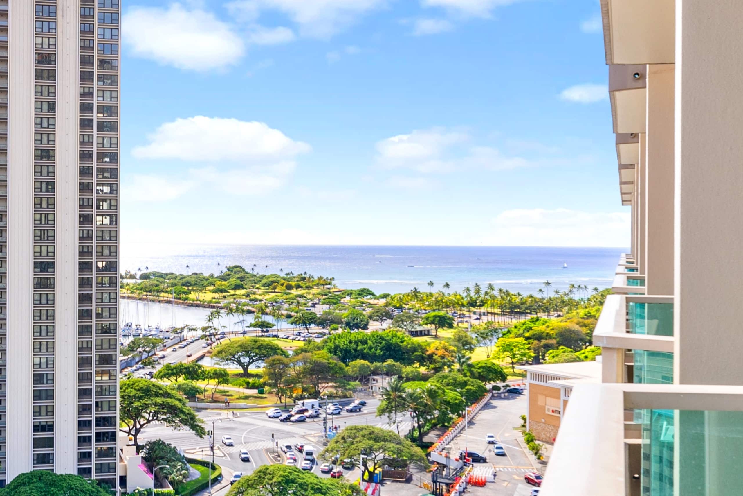 Condo in Honolulu · ★4.81 · 1 bedroom · 1 bed · 1 private bath - Image 18