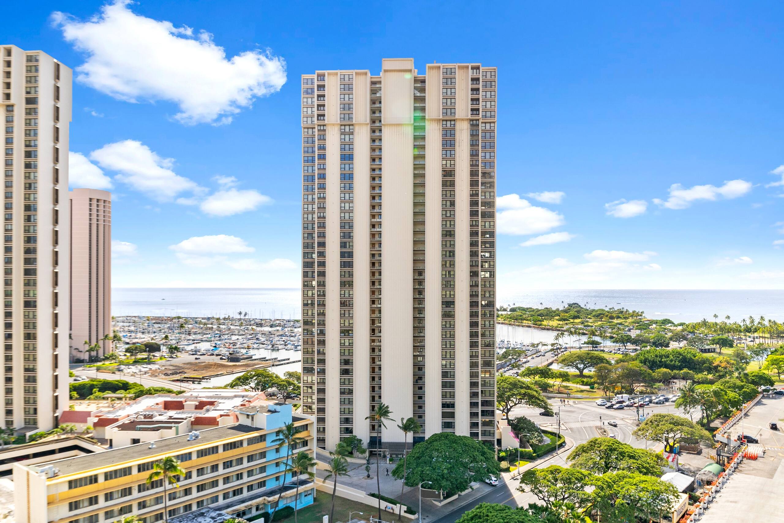 Condo in Honolulu · ★4.81 · 1 bedroom · 1 bed · 1 private bath - Image 17