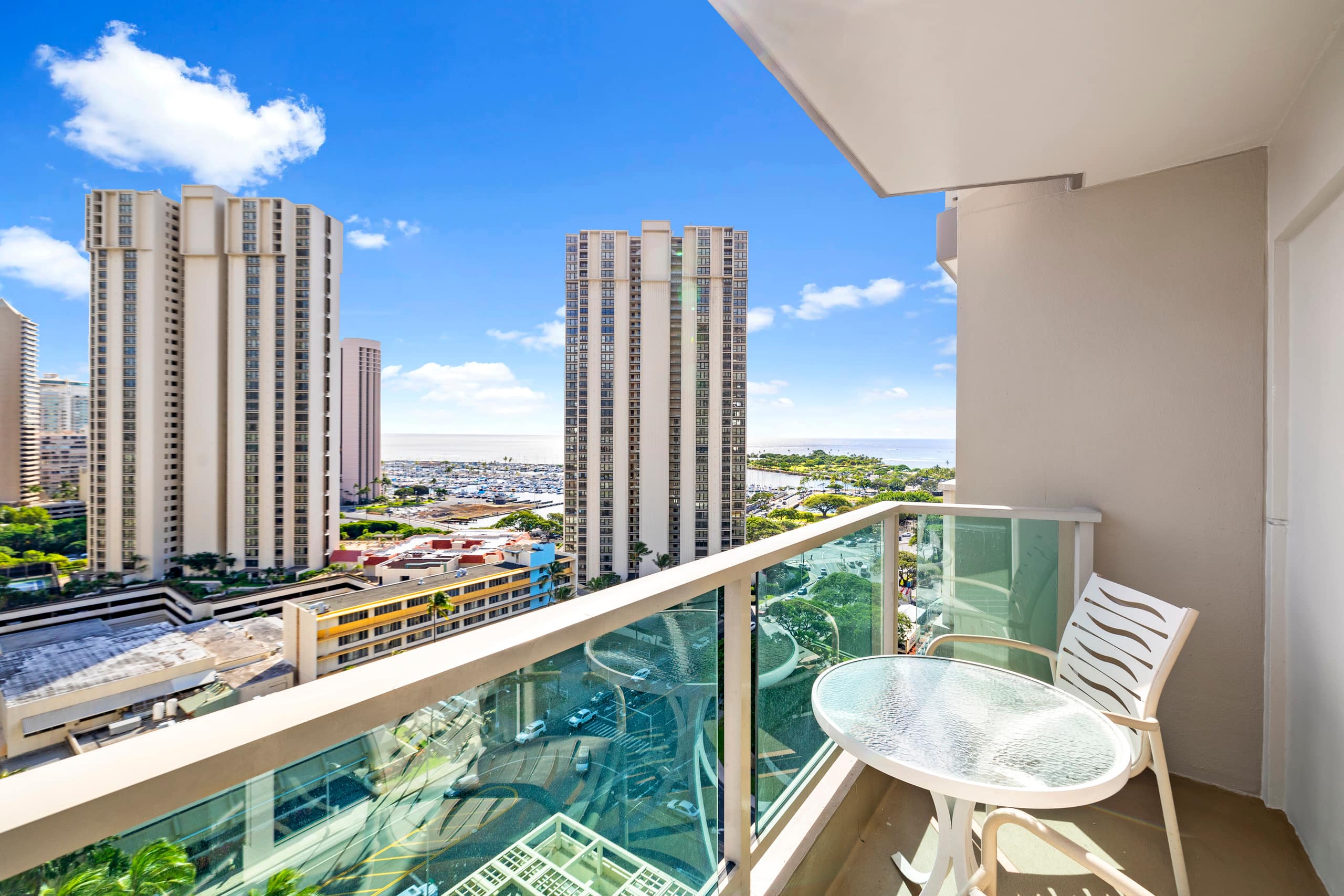 Condo in Honolulu · ★4.81 · 1 bedroom · 1 bed · 1 private bath - Image 10