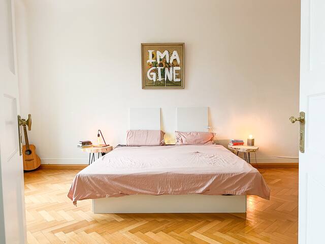 Große & stylische Wohnung | 5 min. zum Oktoberfest gallery image 4