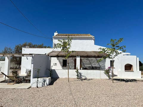 Mas Midó, restored farmhouse in the Ebro Delta