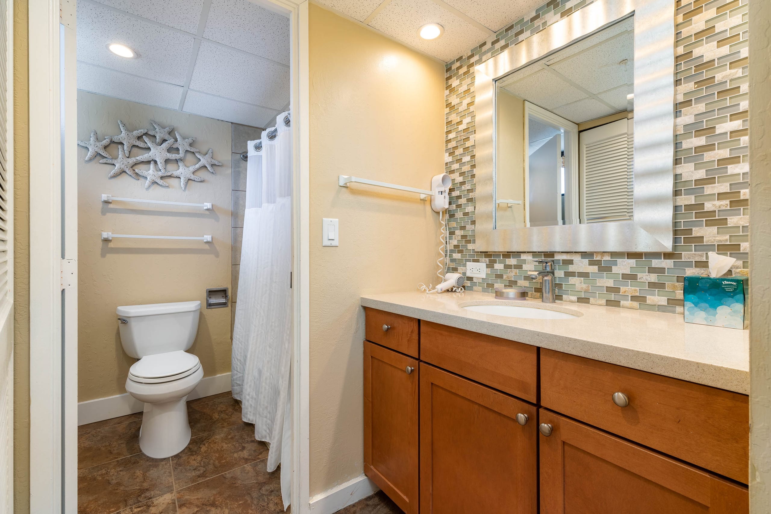 Hotel in Lahaina · ★4.95 · Studio · 2 beds · 1 private bath - Image 7