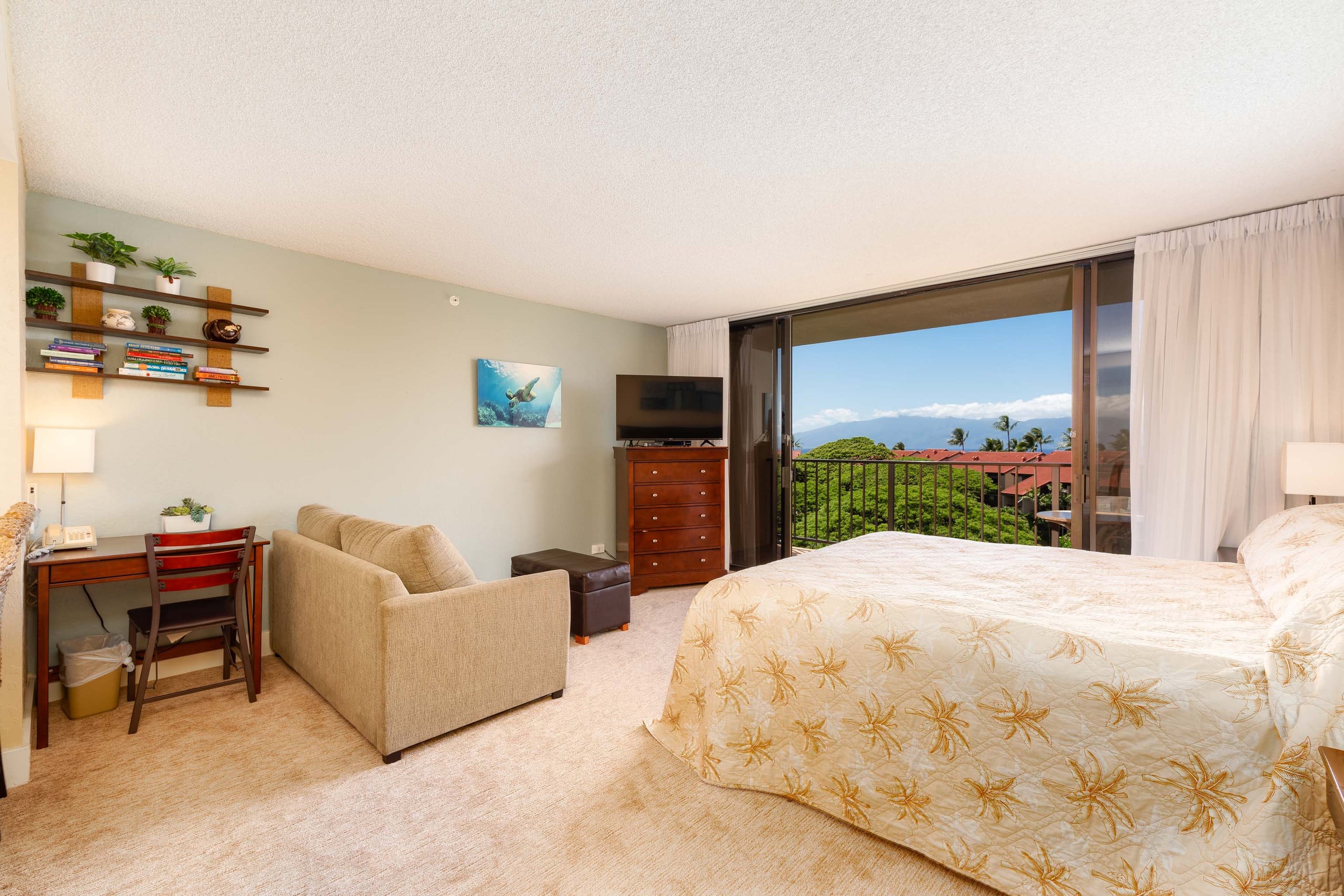 Hotel in Lahaina · ★4.95 · Studio · 2 beds · 1 private bath - Image 2