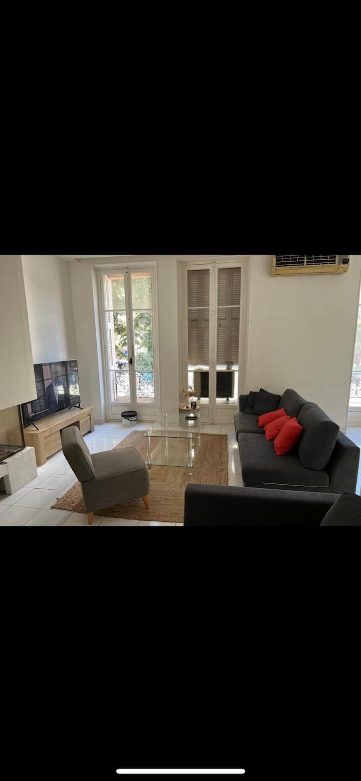 Appartement En Plein Centre Ville De Nice - Niza