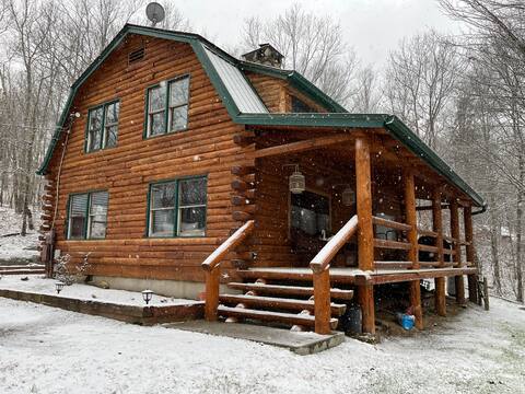 Cozy Log Cabin Getaway