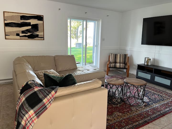 Riverside 2-bedroom With 2 Parking Spots - Fredericton