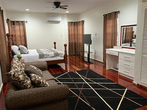 Welcoming, Spacious 4 bedroom home away from home