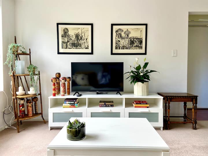 Lovely Light-filled 1-bedroom Apartment, St Kilda - St Kilda