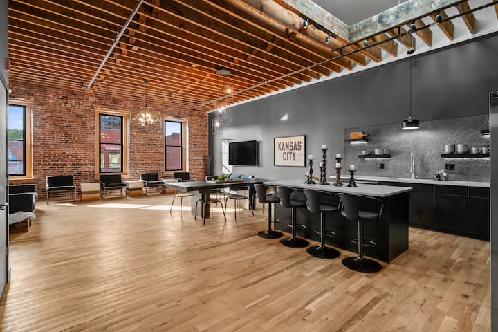 Lofts For Rent Crossroads NightBNB - A Luxury Loft - Lofts for Rent in Kansas City ...