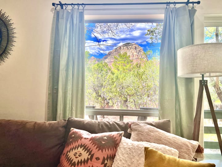 Red Rocks & Relaxation: Your Dream Sedona Getaway - Sedona, AZ