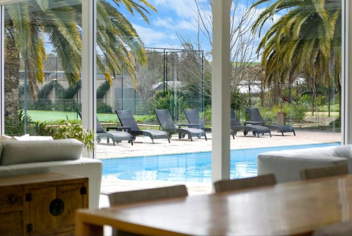 Tanunda House – Luxury 5 BR in Barossa Wine Region gallery image 3