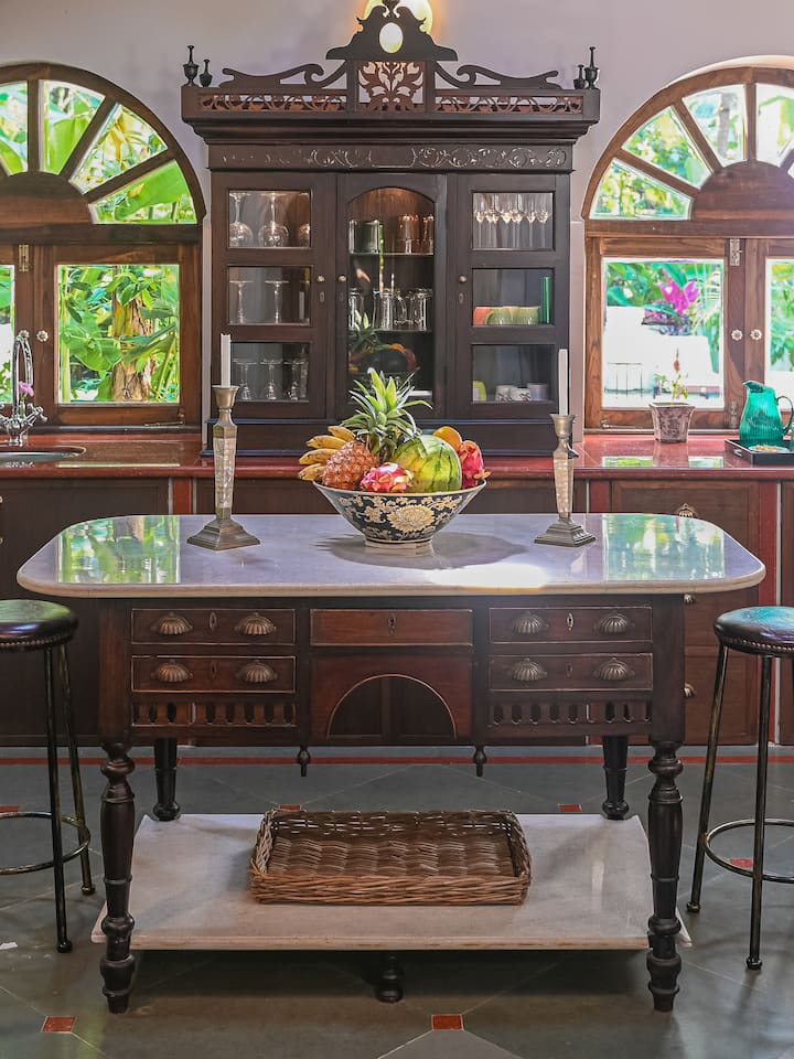 Full kitchen image 3
