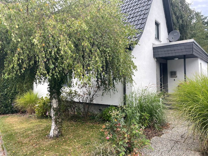 Schönes Einfamilienhaus Mit Großem Garten - Witten