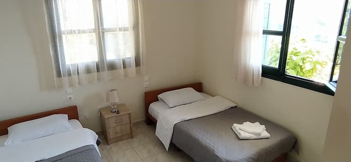 2. spavaća soba s dva bračna kreveta  !!!