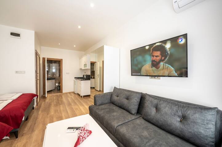 F O R 12 Person-2 Min to Taksim gallery image 2