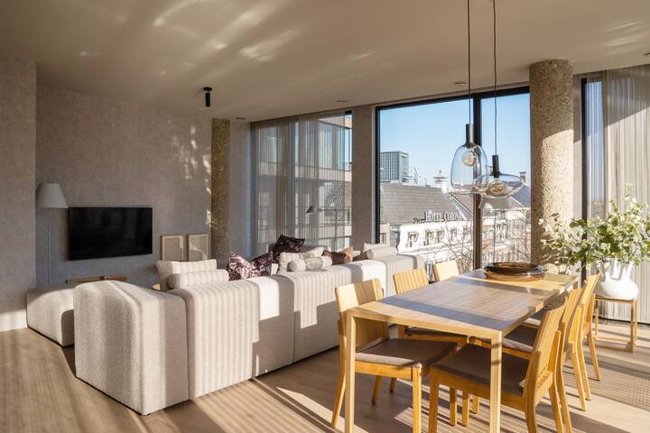 Luxurious 2 Bedroom Apartment with terrace gallery image 2