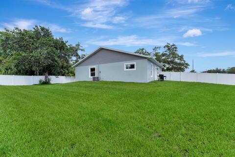 Charming Southwest Florida Bungalow