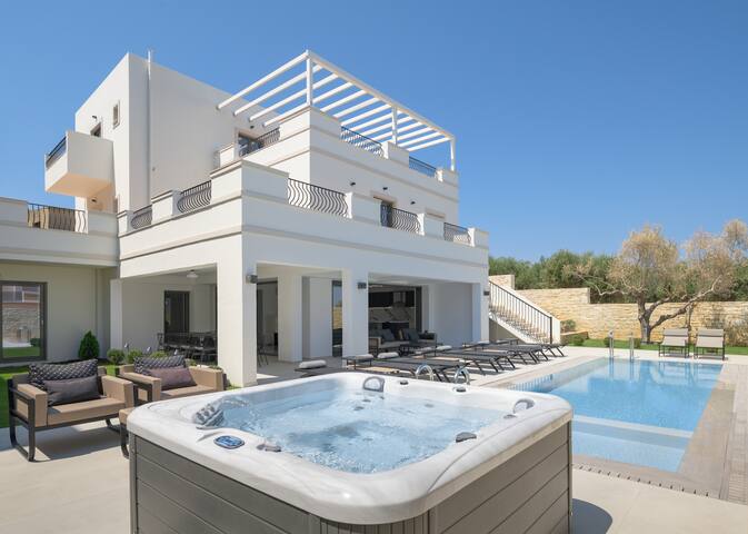 Ivory Villa, Pool, Heated SpaWhirlpool, Sauna &Gym