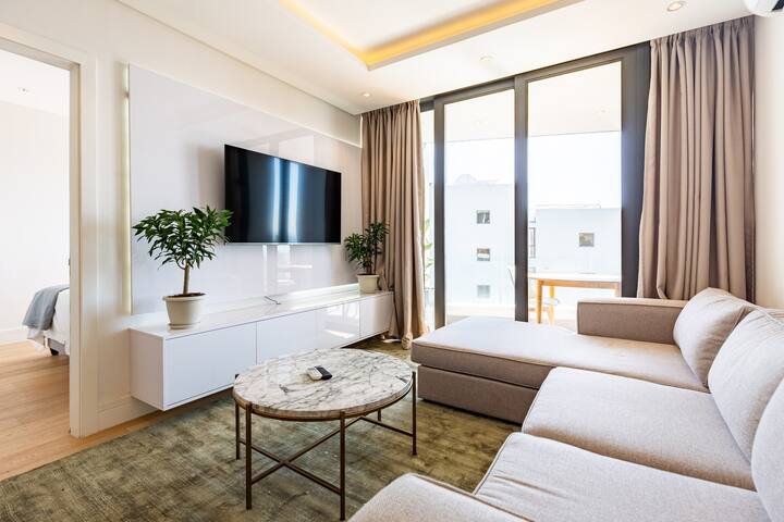 Charming 2 bedroomed unit on 3rd floor gallery image 5