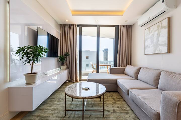 Charming 2 bedroomed unit on 3rd floor gallery image 3