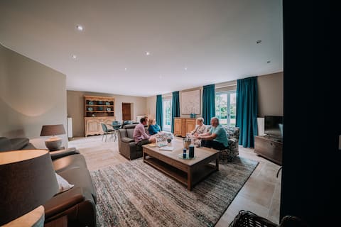 Top Airbnb: Cour44: Sauna, Jacuzzi and Nature in Wallonie