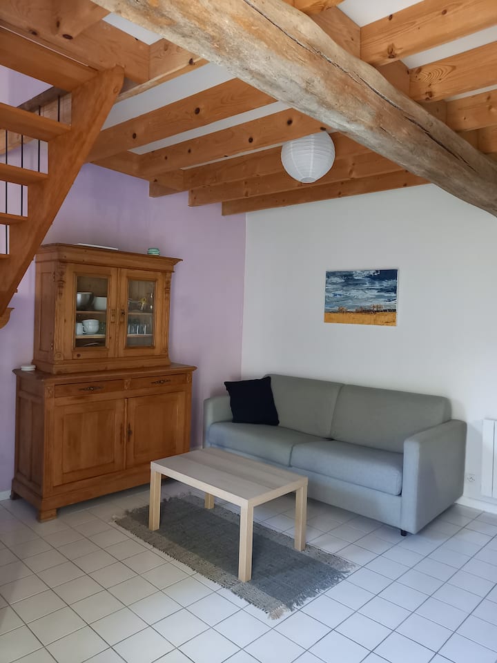 Maisonnette En Pierres Proche De La Forêt - Malesherbes