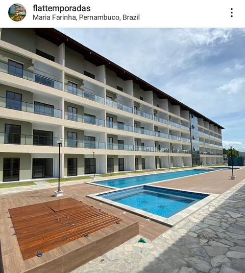 Flat Coqueirais Maria flour Pe

facing the sea
