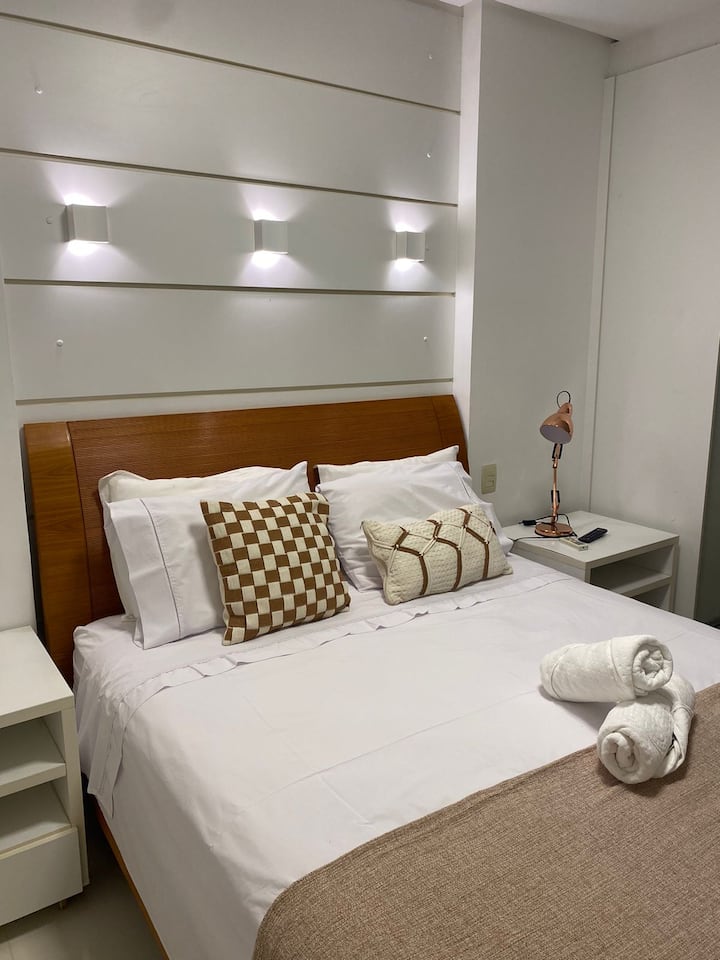 Suitë me krevat dopio "queen".