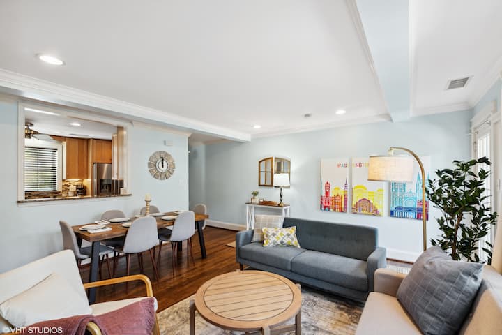Lovely Family Friendly Townhome -Minutes To D.c. - Arlington, VA