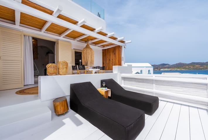 Blue Suite gallery image 4