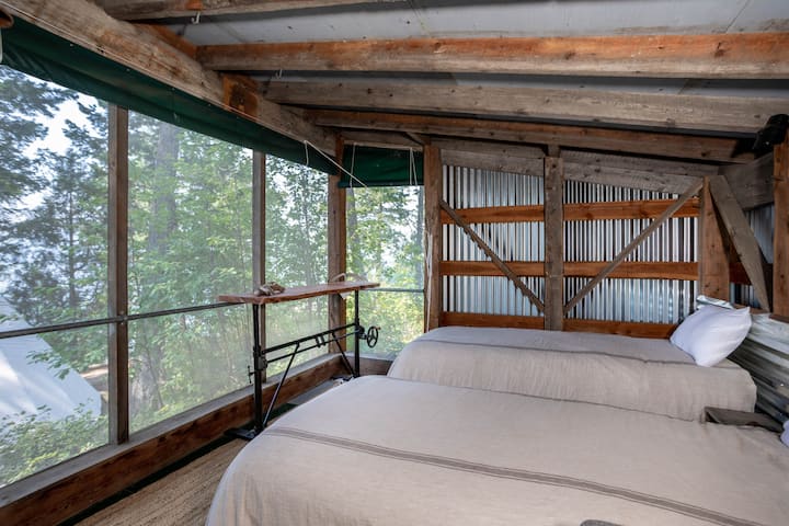 Trapper Cabin
