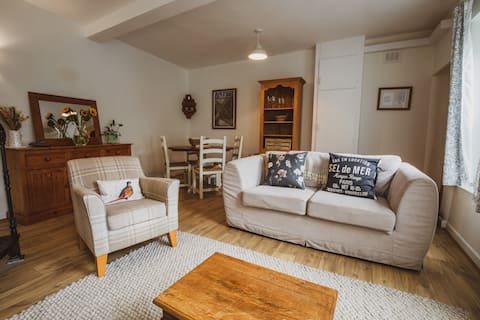 Successful Airbnb property: Green Lea - 1 bedroom coach house in SW Sheffield in Sheffield
