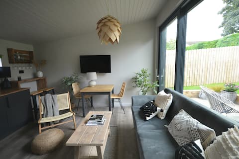 Cosy 1 bedroom guest house on NC500