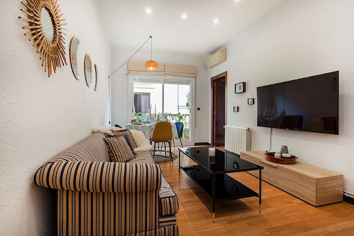 Lovely 3 Bedrooms Apartment In Gracia/barcelona - Badalona
