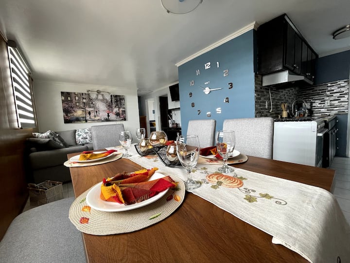 Cozy 3 BDR Apartment Minutes Away From US Border Condominiums for