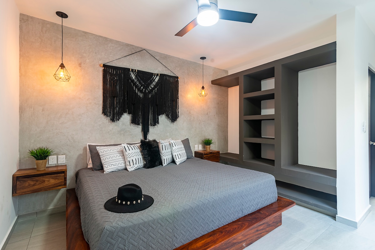 Black Macrame Room#2 