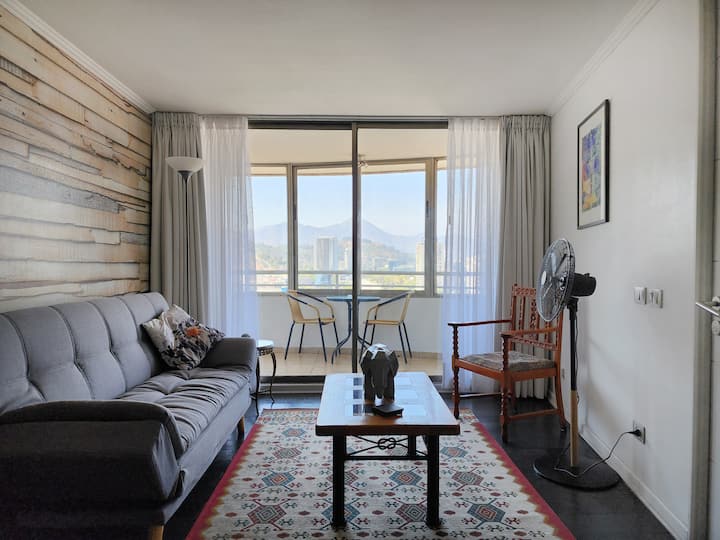 Lindo Y Cómodo Departamento Con Vista Panorámica - Providencia