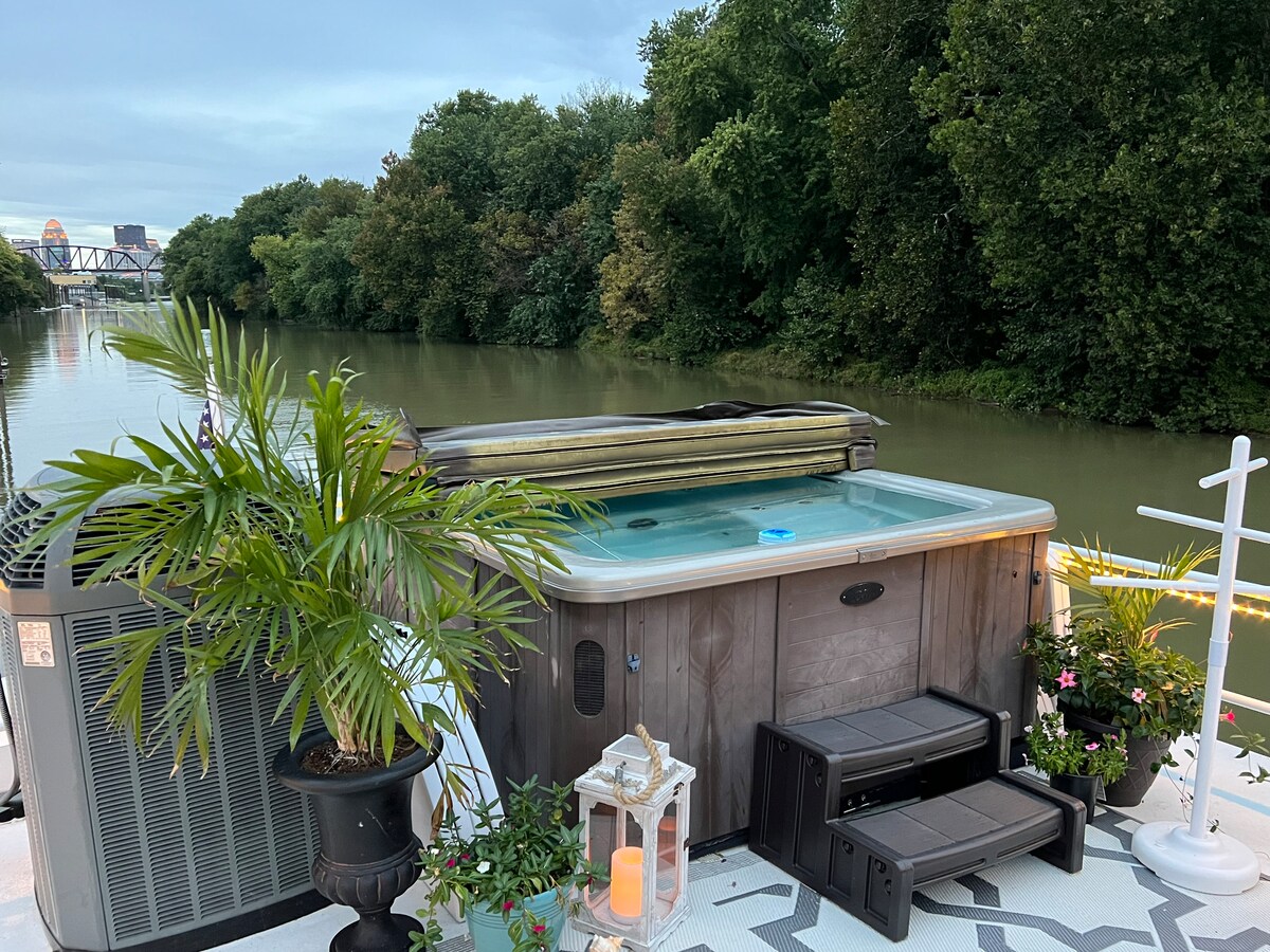 Houseboats in the United States | Airbnb
