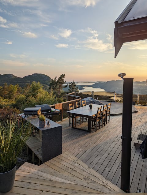 Bjørheimsheia - RÅ view - close to the pulpit