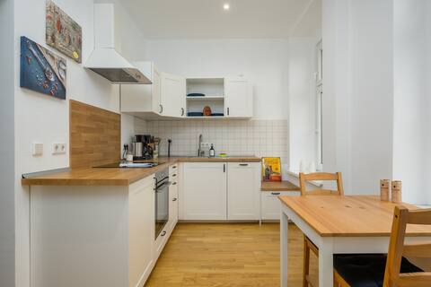 Leistungsstarkes Airbnb: Arbio I Retro Apart near Grassi Museum in Zentrum Ost