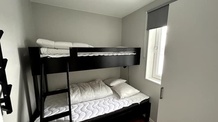 卧室3 ：双层床120厘米+ 80厘米