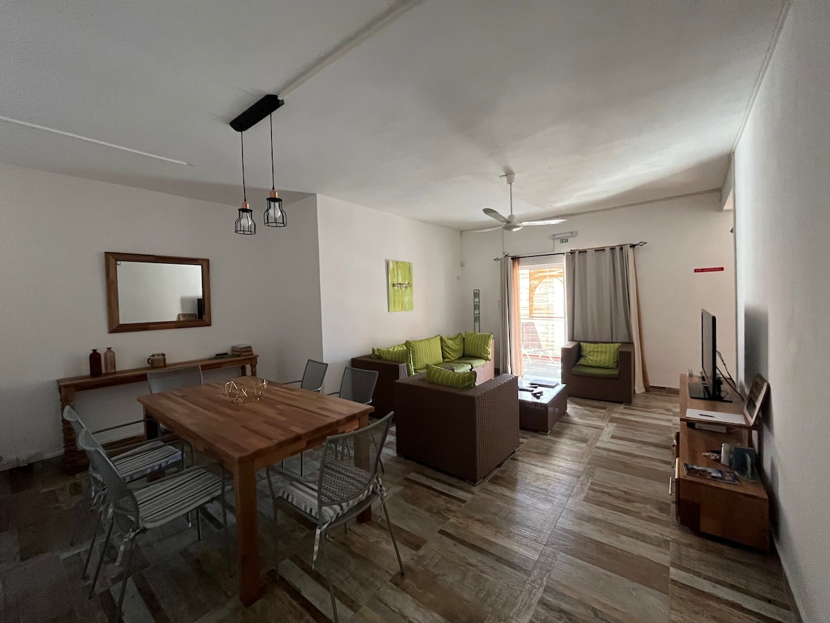 Fully equipped Three bedroom apartment Apartments for Rent in Grand